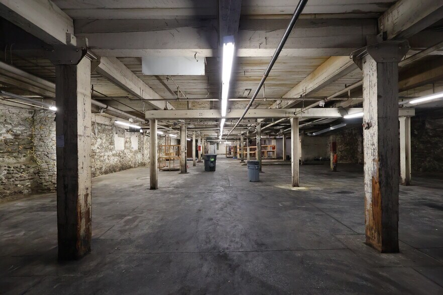 More Photos Of 5323 W Jefferson St, Philadelphia Industrial For Sale