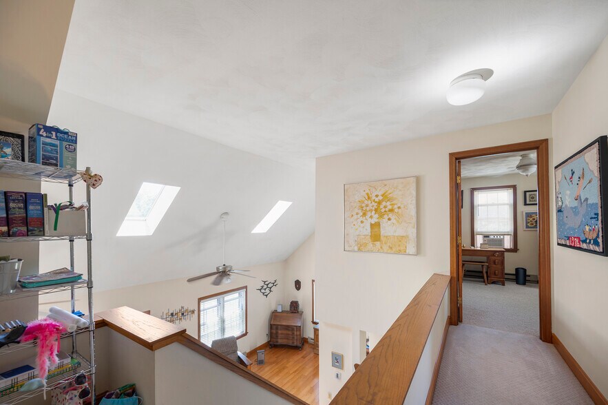 More Photos Of 46 Statue Way, Portsmouth Multifamily For Sale