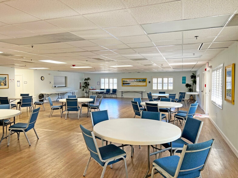 More Photos Of 2726 Burns Rd, Palm Beach Gardens Religious Facility For Sale