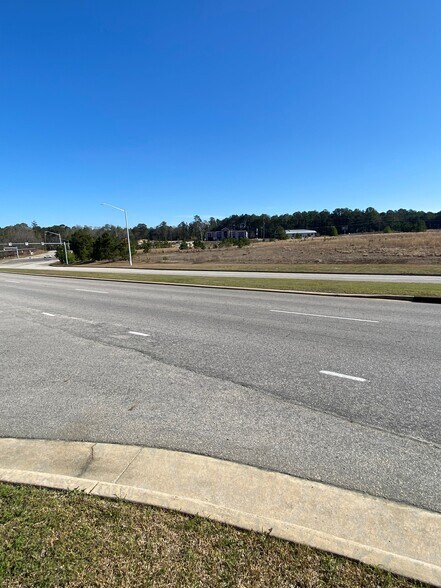 More Photos Of Lake Valley & Yadkin Rd, Fayetteville Land For Sale