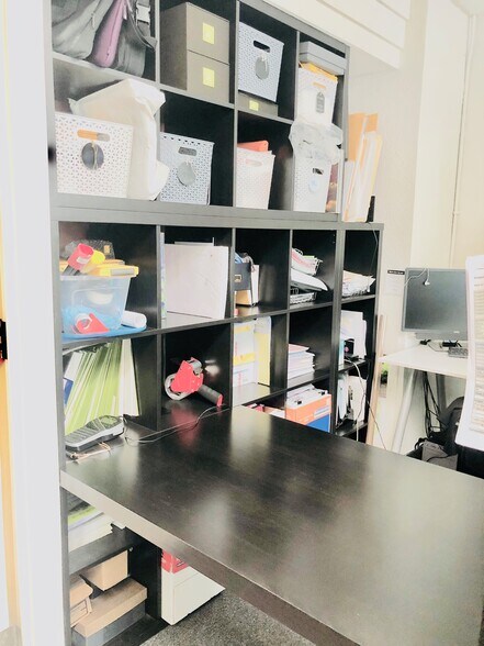 More Photos Of 19 W Putnam Ave, Greenwich Office For Lease