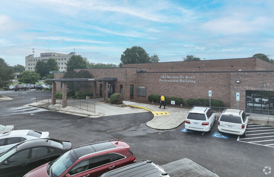 Primary Photo Of 208 Old Mocksville Rd, Statesville Medical For Lease