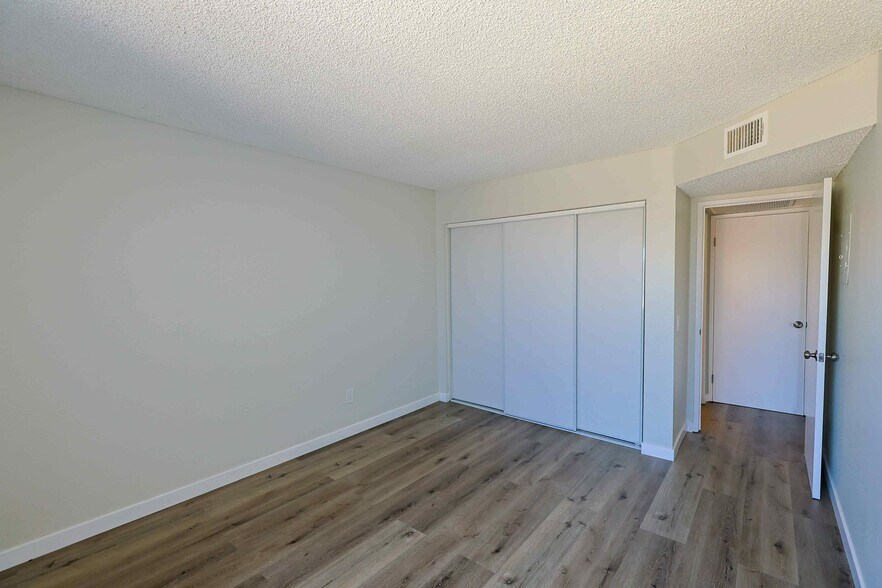 More Photos Of 8350 Gardendale St, Paramount Apartments For Sale