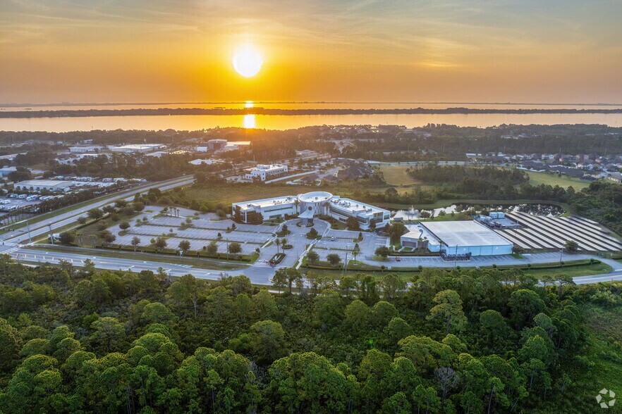 More Photos Of 1050 Satcom Ln, Melbourne Office For Sale