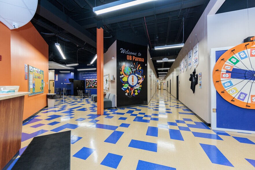 More Photos Of 8555-8735 Day Dr, Parma General Retail For Sale