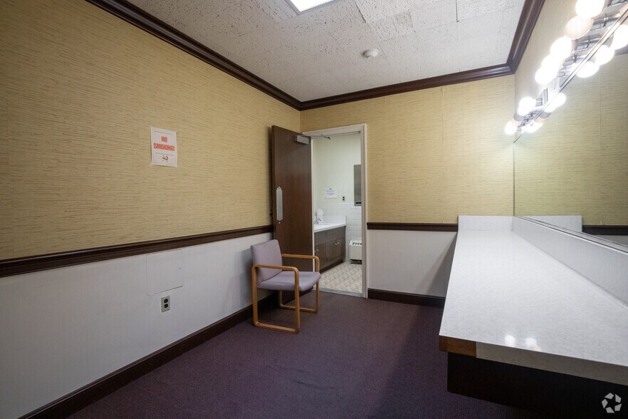 More Photos Of 2100 Middle Country Rd, Centereach Office For Lease