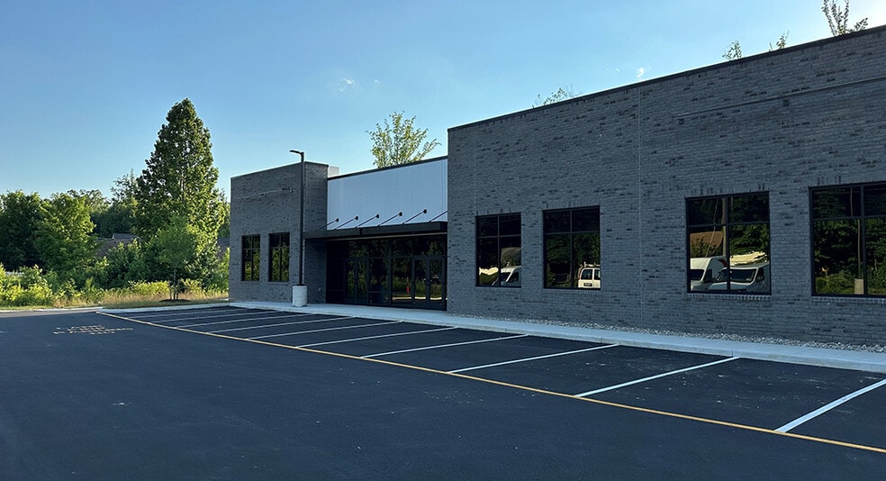 More Photos Of 9335 Cool Spring Rd, Mechanicsville Light Distribution For Lease