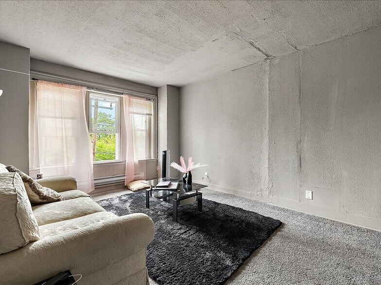 More Photos Of 18037 Pelkey St, Detroit Multifamily For Sale