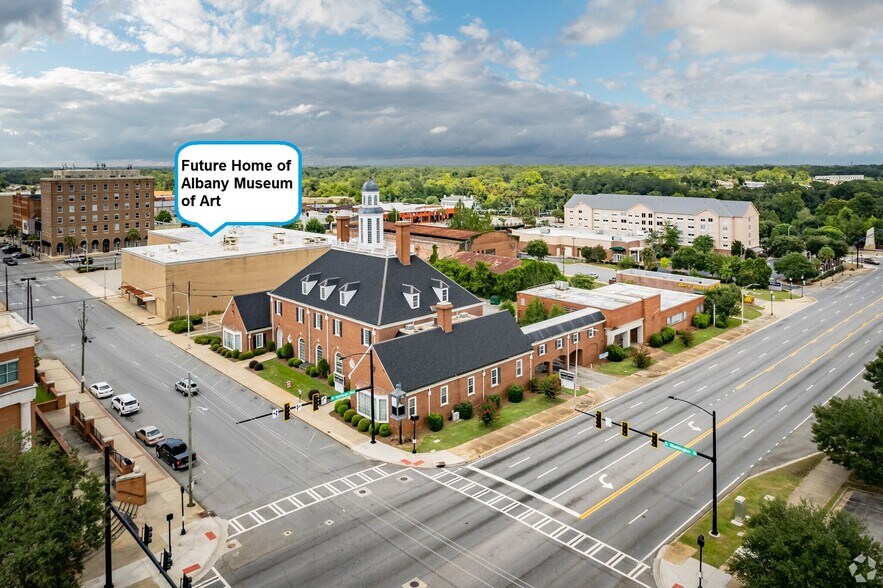 More Photos Of 128 S Washington St, Albany Freestanding For Sale