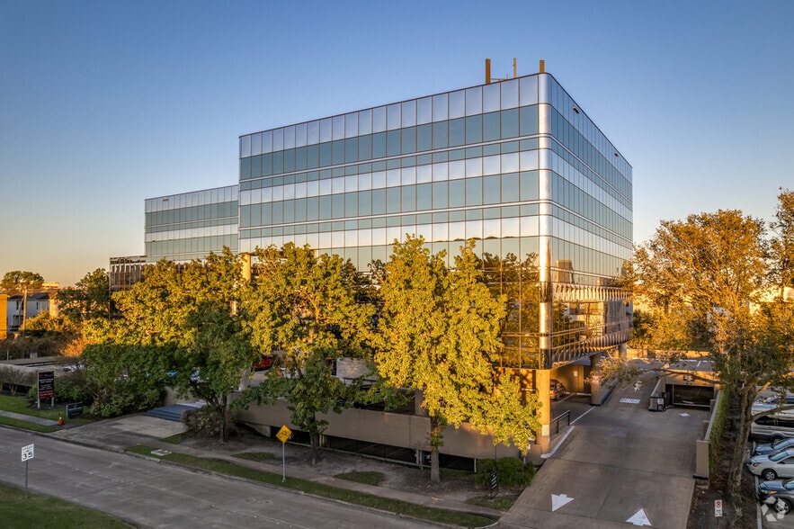 More Photos Of 550 Westcott St, Houston Office For Lease