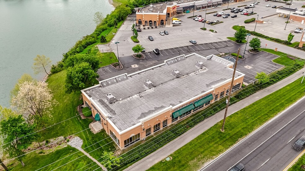 More Photos Of 4929 E 96th St, Indianapolis Office For Lease