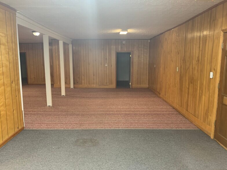 More Photos Of 1855 W Broad St, Athens Freestanding For Lease