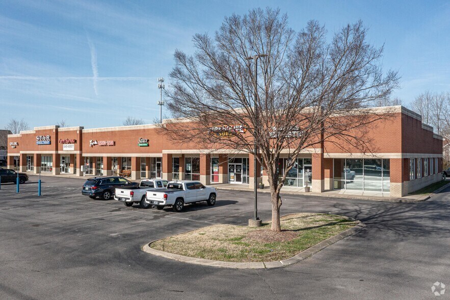 More Photos Of 2850-2870 S Church St, Murfreesboro Unknown For Lease