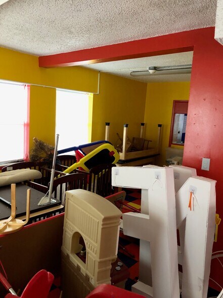 More Photos Of 1230 N Pine Hills Rd, Orlando Daycare Center For Sale