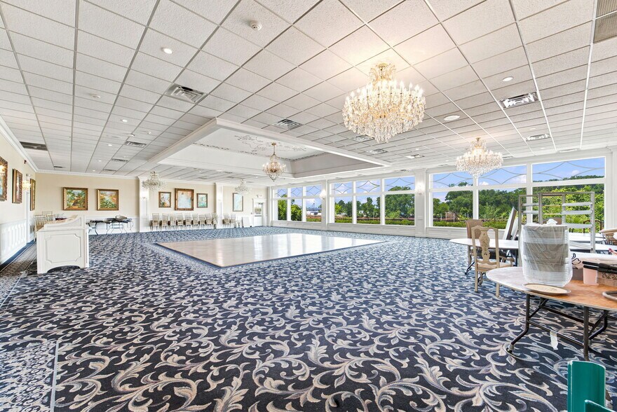 More Photos Of 61 Saint Mihiel Dr, Delran Marina For Sale