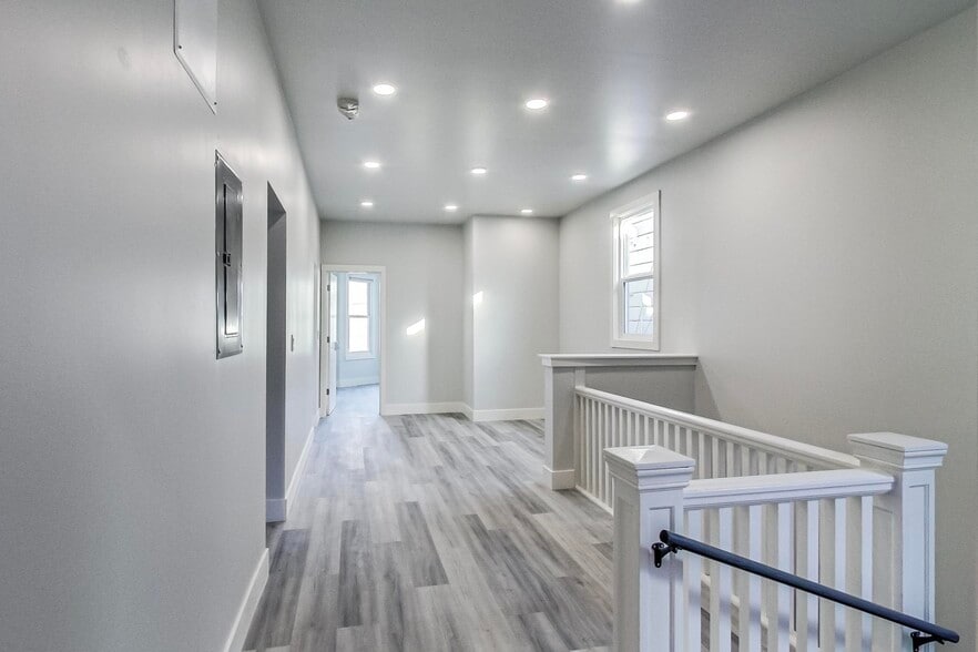 More Photos Of 811-815 Oak St, San Francisco Apartments For Sale