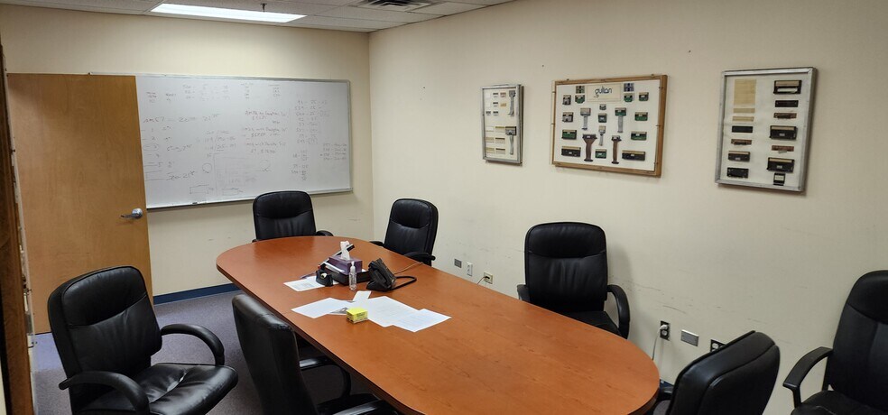 More Photos Of 116 Corporate Blvd, South Plainfield Warehouse For Lease