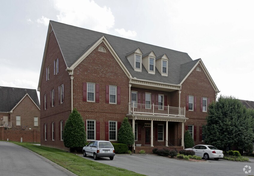 More Photos Of 113 Hazel Path, Hendersonville Office For Lease