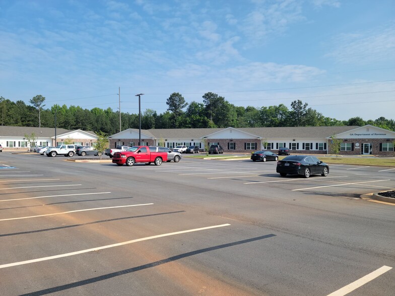 Primary Photo Of 1047 Summit Grove Dr, Watkinsville Office For Lease