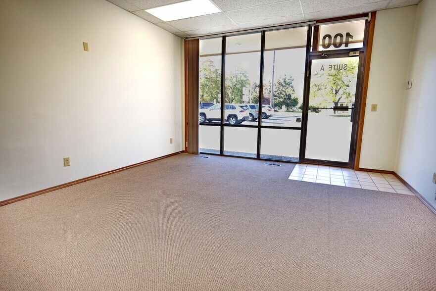 More Photos Of 100 N Fruitland St, Kennewick Office For Lease