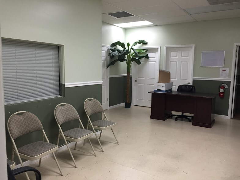 More Photos Of 6960-6970 Heritage Dr, Port Saint Lucie Office Residential For Lease