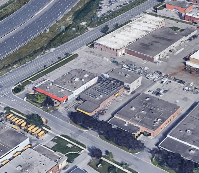 More Photos Of 10 Meteor Dr, Toronto Manufacturing For Sale