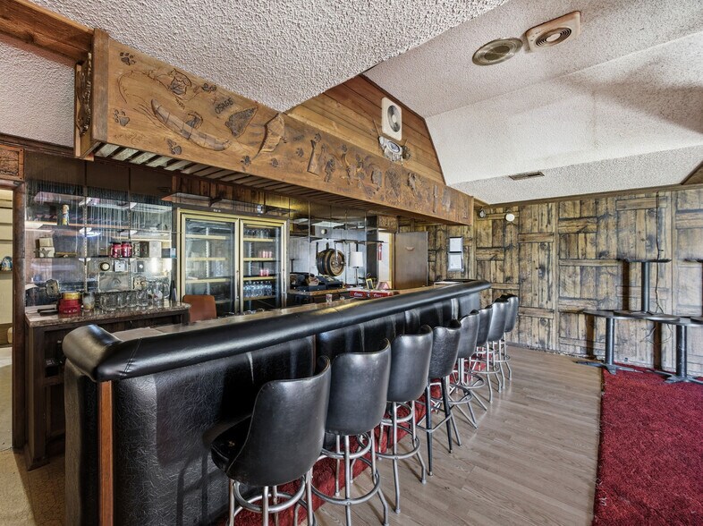 More Photos Of 362160 US 64, Cleveland Restaurant For Sale