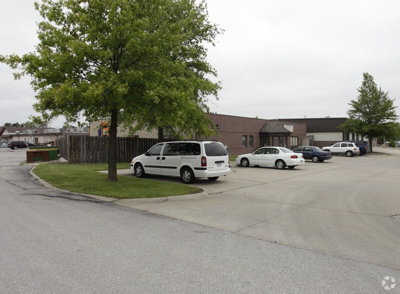 Primary Photo Of 4805 S 16th St, Lincoln Daycare Center For Lease
