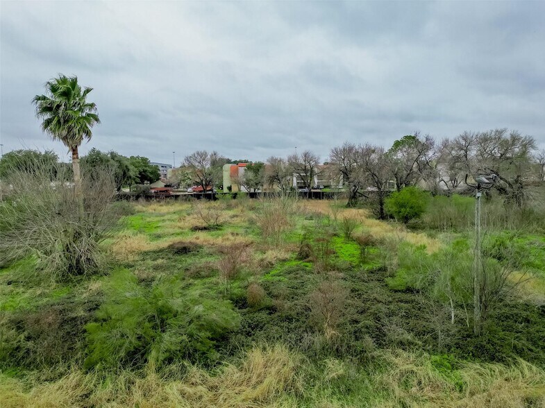 More Photos Of 10403 Forum Park Dr, Houston Land For Sale