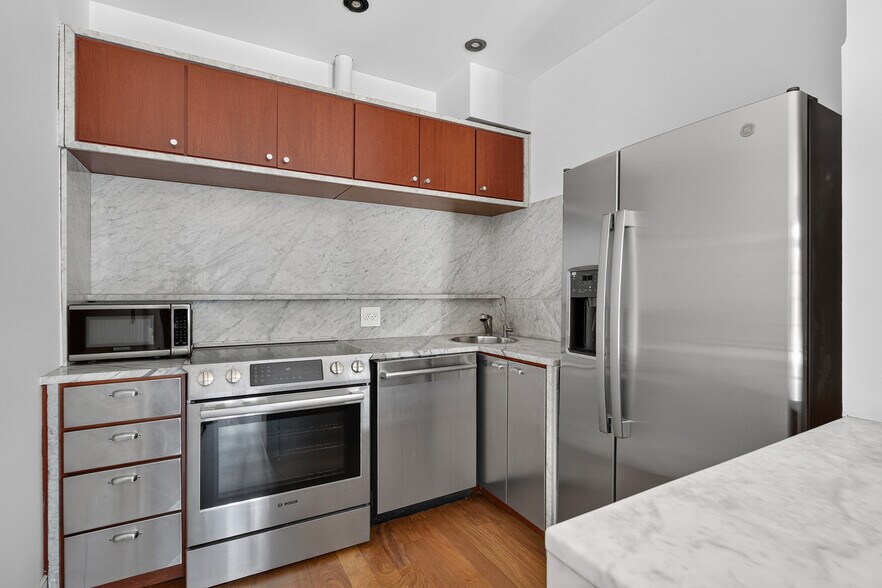 More Photos Of 60 Greenwich Ave, New York Apartments For Sale
