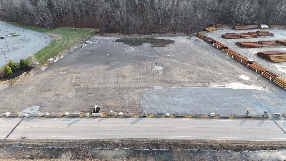 More Photos Of 53 Ayer Rd, Littleton Warehouse For Lease