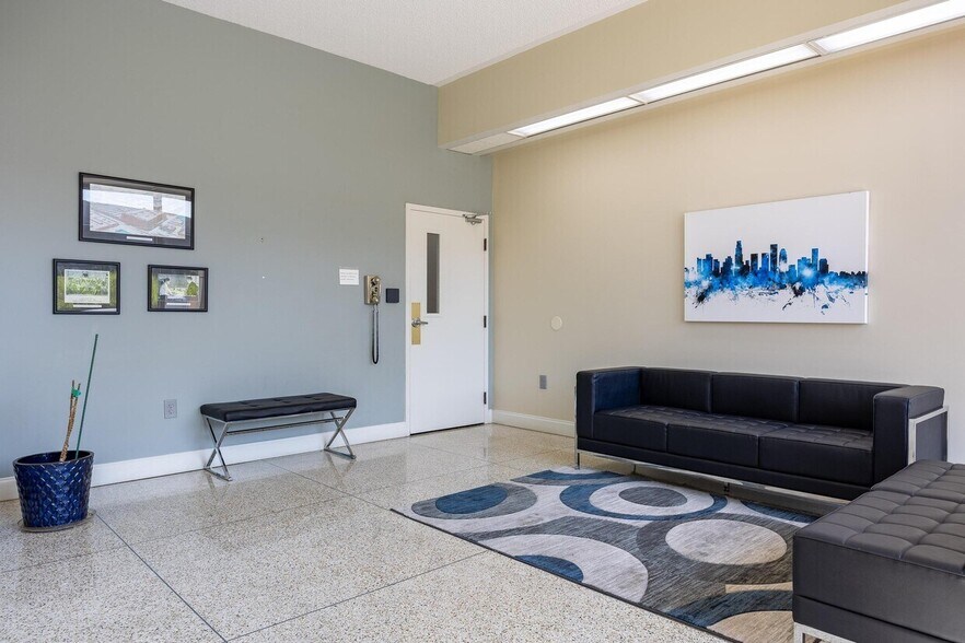 More Photos Of 240 Edwards St, Cleveland Office For Sale