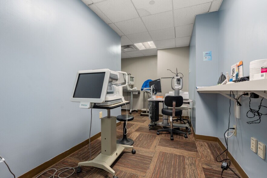 More Photos Of 400 Commonwealth Ave, Boston Medical For Sale