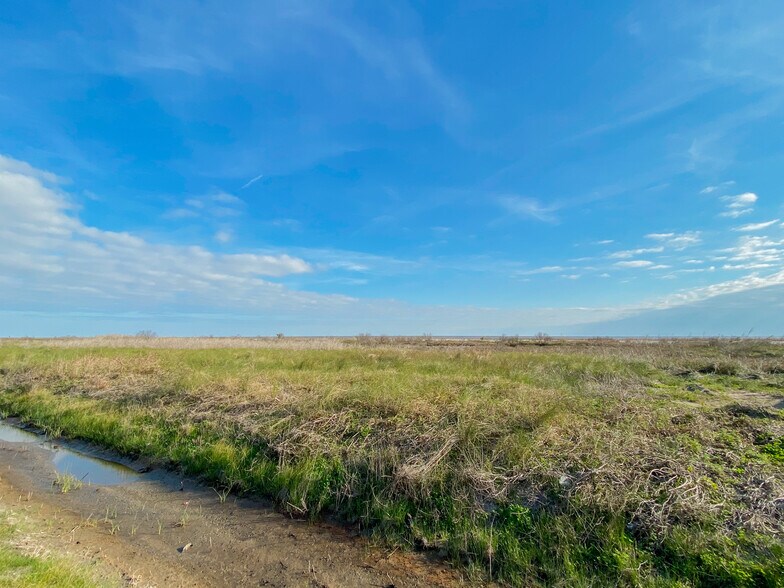 More Photos Of TBD Gulf Beach, Cameron Land For Sale