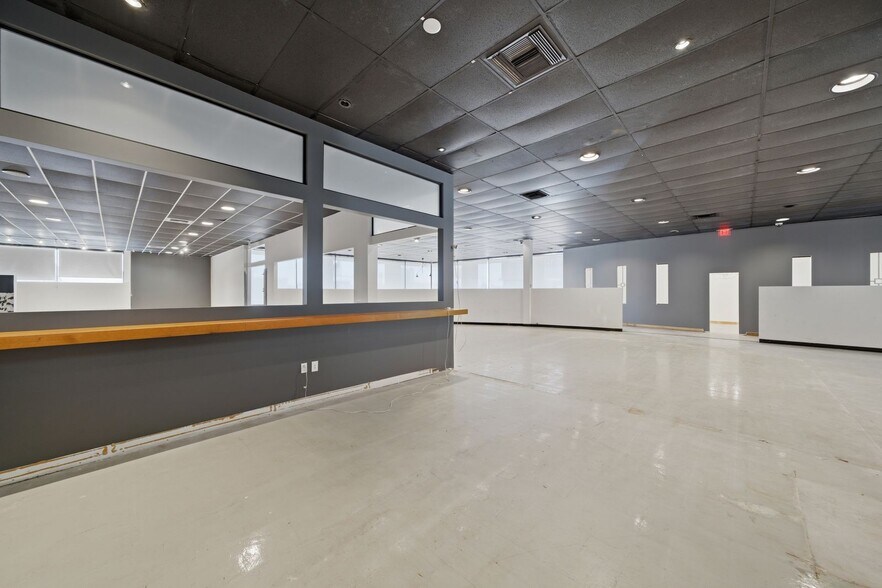 More Photos Of 1544 E Warner Ave, Santa Ana Freestanding For Sale