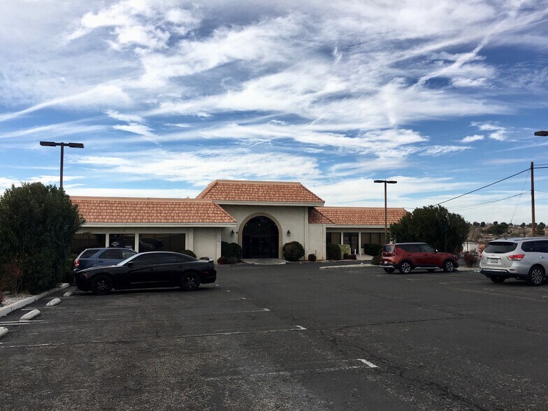 More Photos Of 14075 Hesperia Rd, Victorville Office For Sale