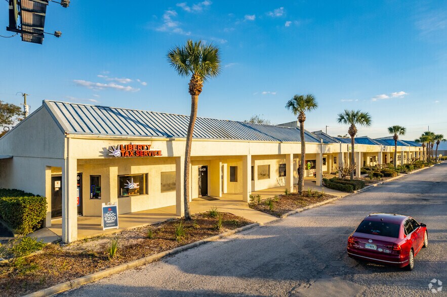 Primary Photo Of 10600-10622 US Highway 19, Port Richey Unknown For Lease