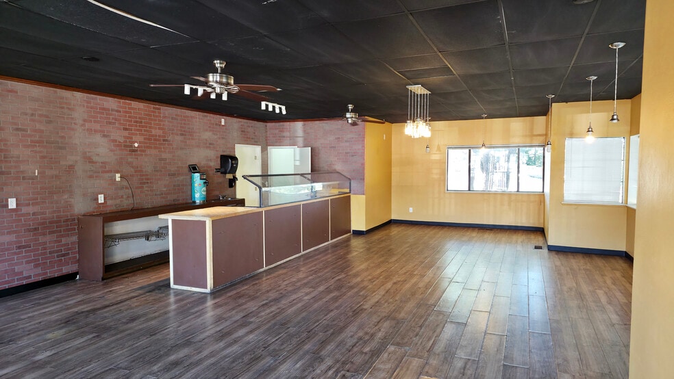 More Photos Of 875-877 Embarcadero Dr, El Dorado Hills Loft Creative Space For Lease