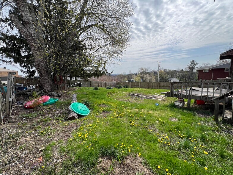 More Photos Of 221 Clay Pike, Irwin Storefront Retail Office For Sale