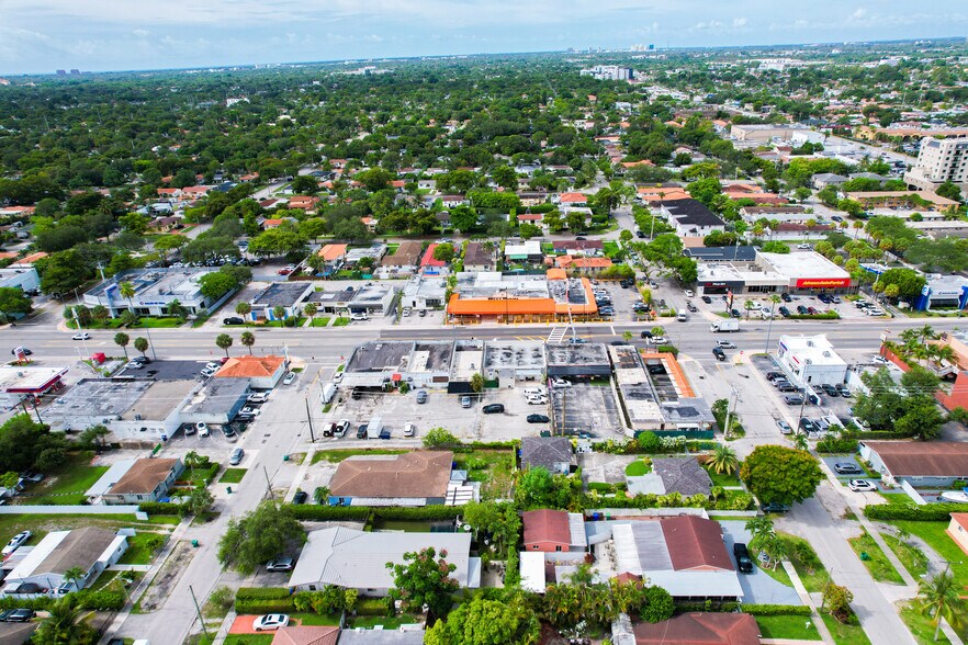 More Photos Of 6471 SW 8th St, West Miami General Retail For Sale