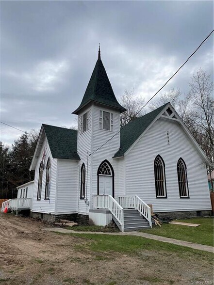 More Photos Of 12 Short Ave, Parksville Religious Facility For Sale