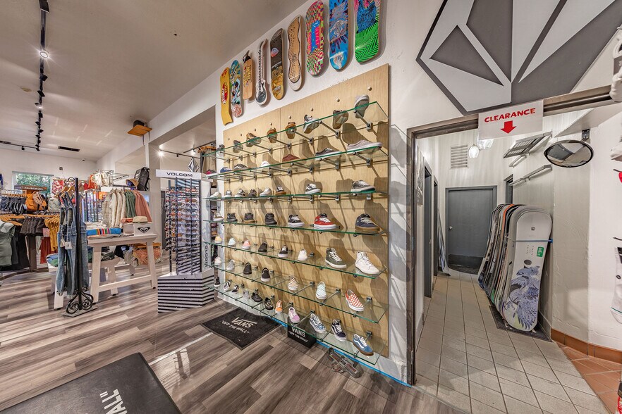 More Photos Of 3542 Lake Tahoe Blvd, South Lake Tahoe Restaurant For Sale