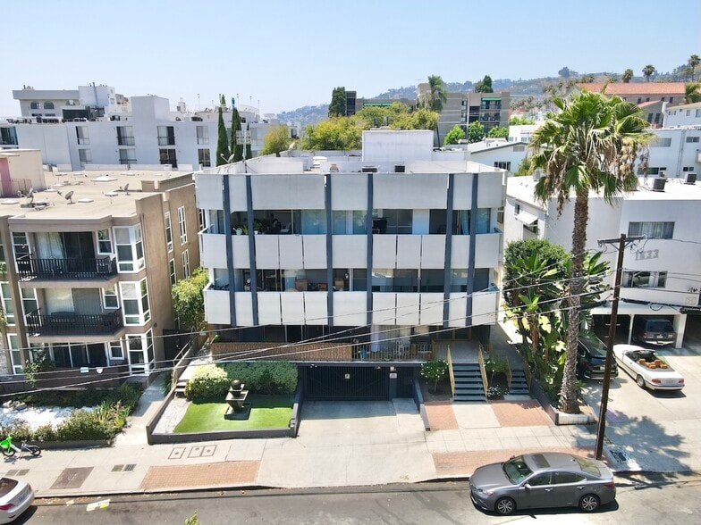 Primary Photo Of 1627 N Poinsettia Pl, Los Angeles Apartments For Sale