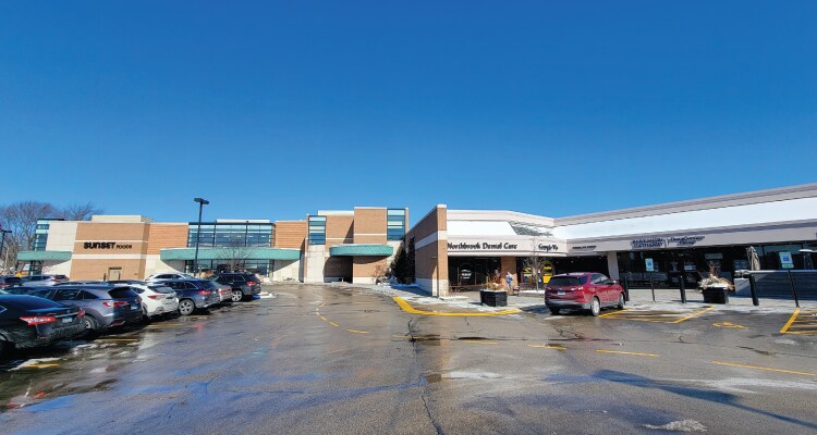 More Photos Of 1127-1163 Church St, Northbrook Unknown For Lease