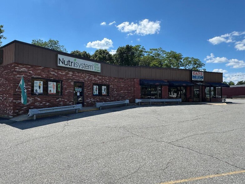 More Photos Of 1393 Fall River, Seekonk General Retail For Sale