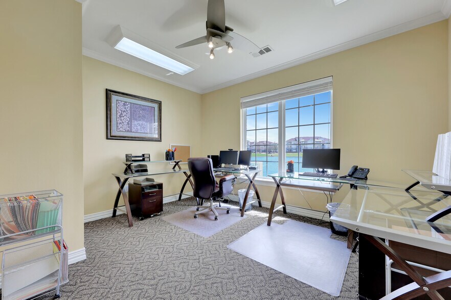 More Photos Of 860 Hebron Pky, Lewisville Medical For Sale