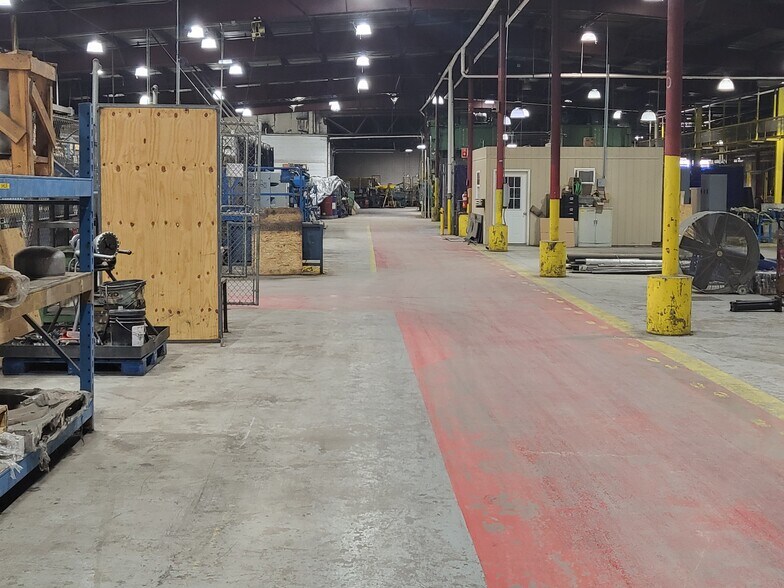 Primary Photo Of 1383 Industrial Blvd, Crossville Manufacturing For Sale