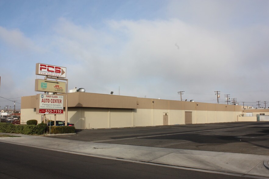 More Photos Of 1751 W Lincoln Ave, Anaheim Manufacturing For Lease