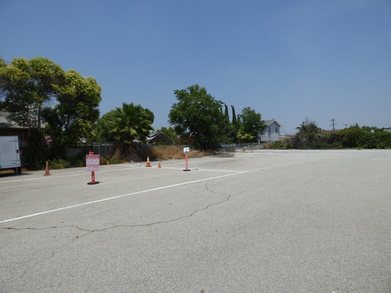 More Photos Of 8614 Valley Blvd, Rosemead Light Distribution For Sale