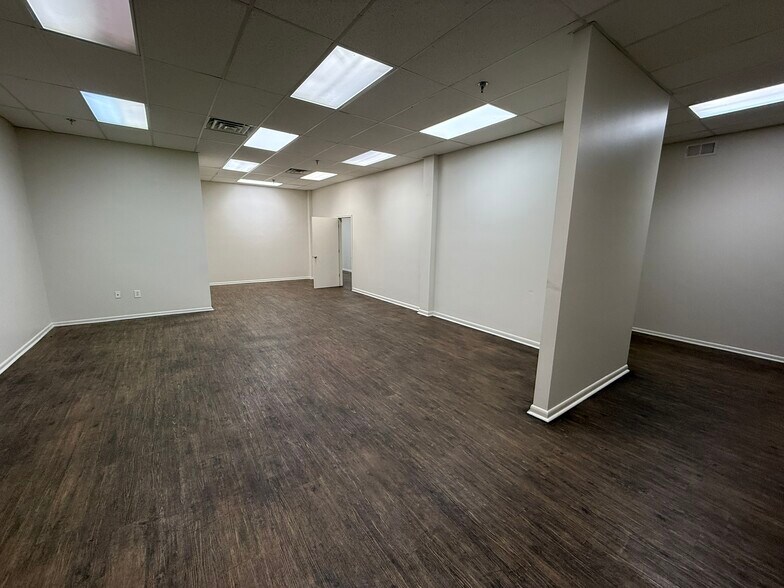 More Photos Of 3440 Trant Ave, Norfolk Distribution For Lease